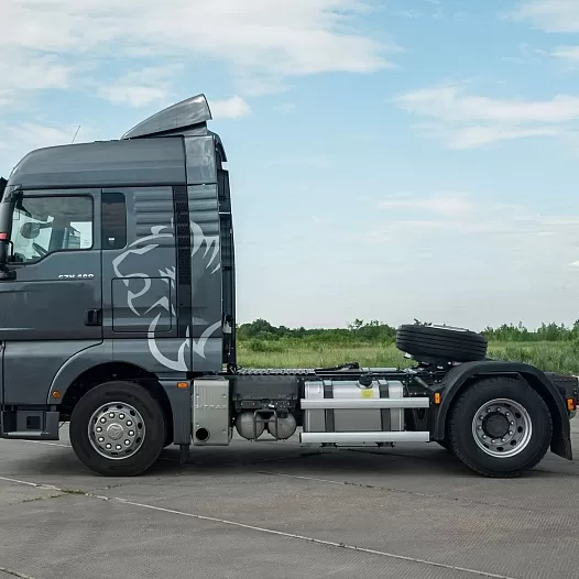 Купить тягач Sitrak C9H C7H MAX 4x2 ZZ4186V361HE в компании Гросс